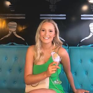 Meet your Posher, Sarah